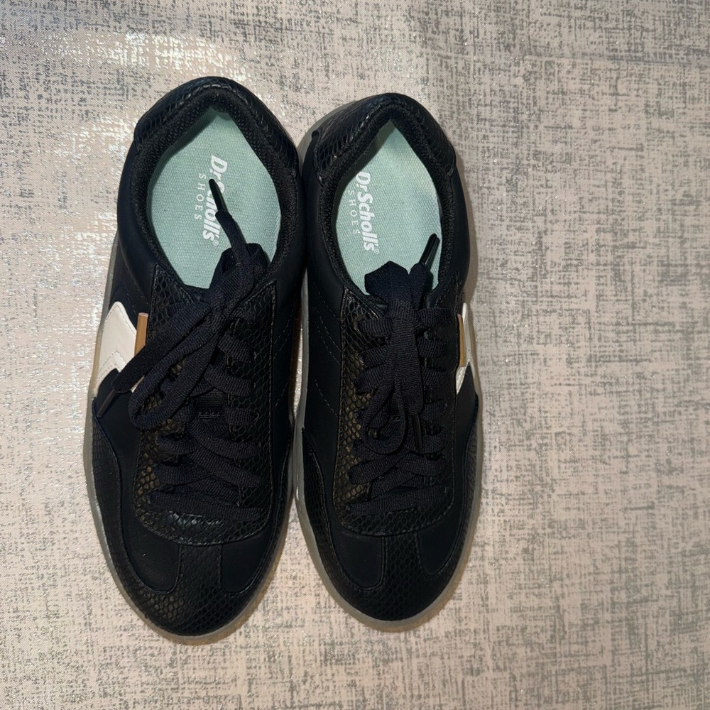 Dr. Scholl's Women's Time Off Win Platform Sneakers - Picture 3 of 16